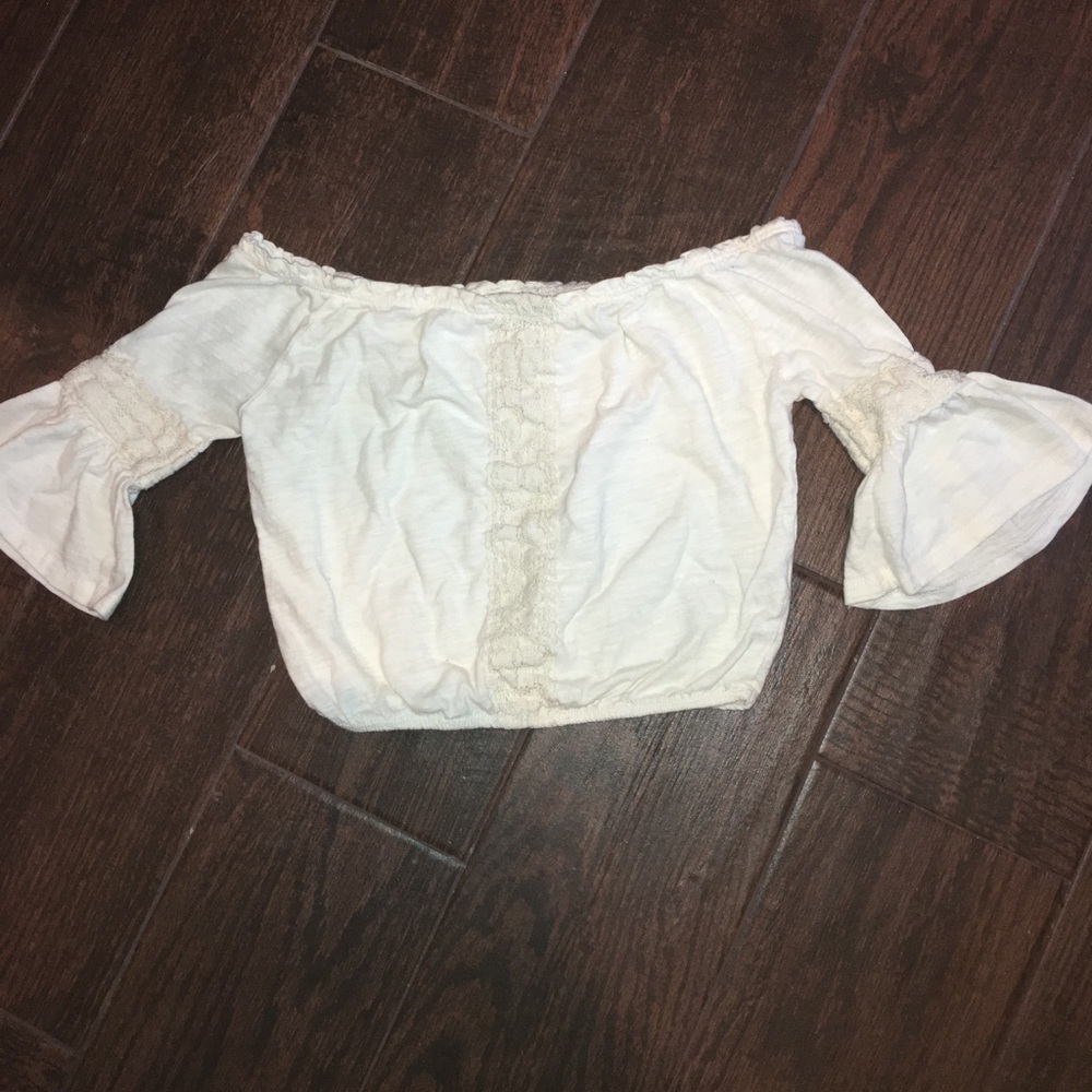L.A Hearts Off shoulder crop top